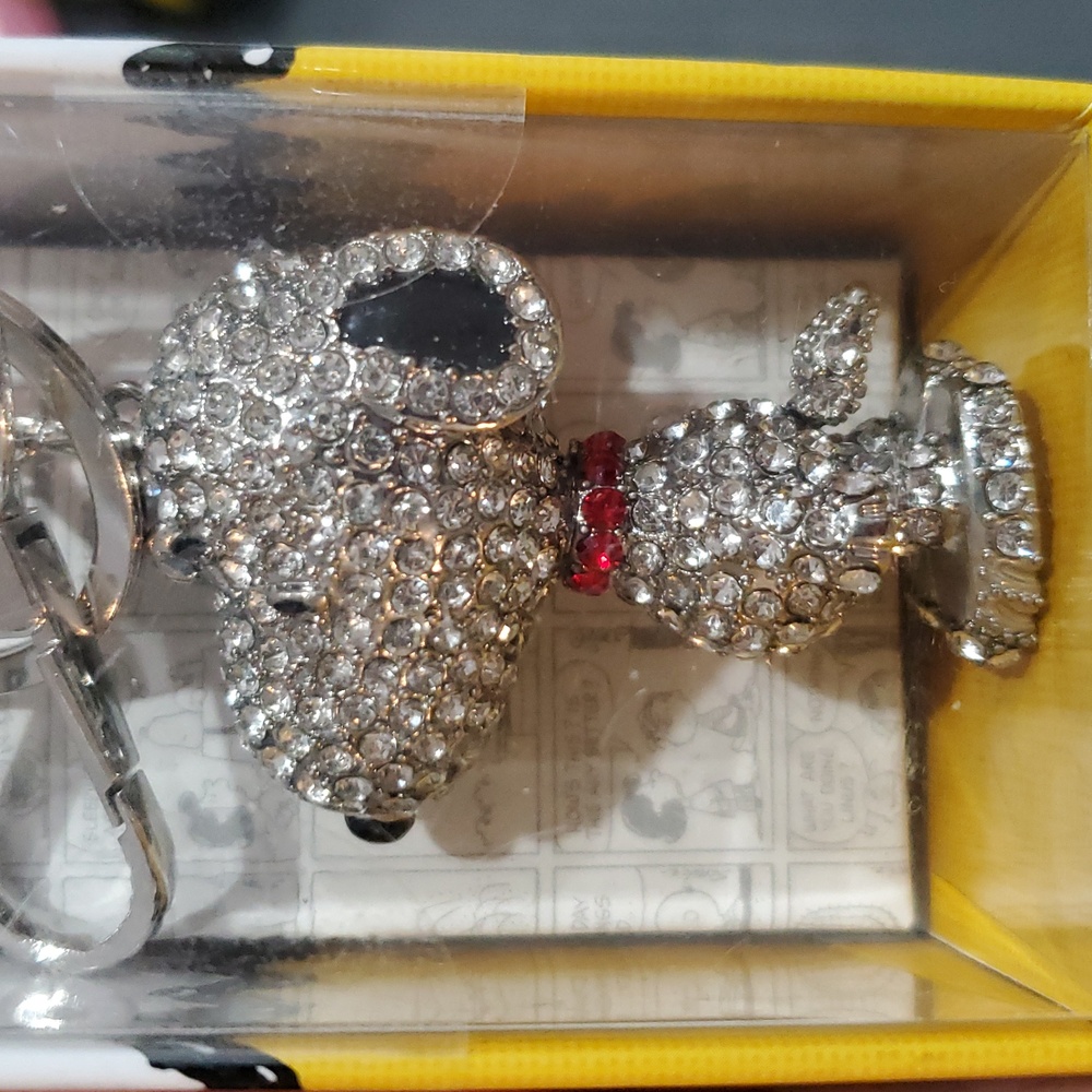 Peanuts‎ Snoopy crystal rhinestone covered bag charm key holder accessory new - Picture 3 of 13